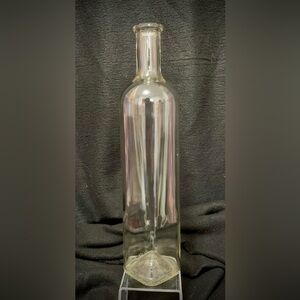 Clear Glass Liquor Bottle – Square Base w/ Textured Bottom – 12”